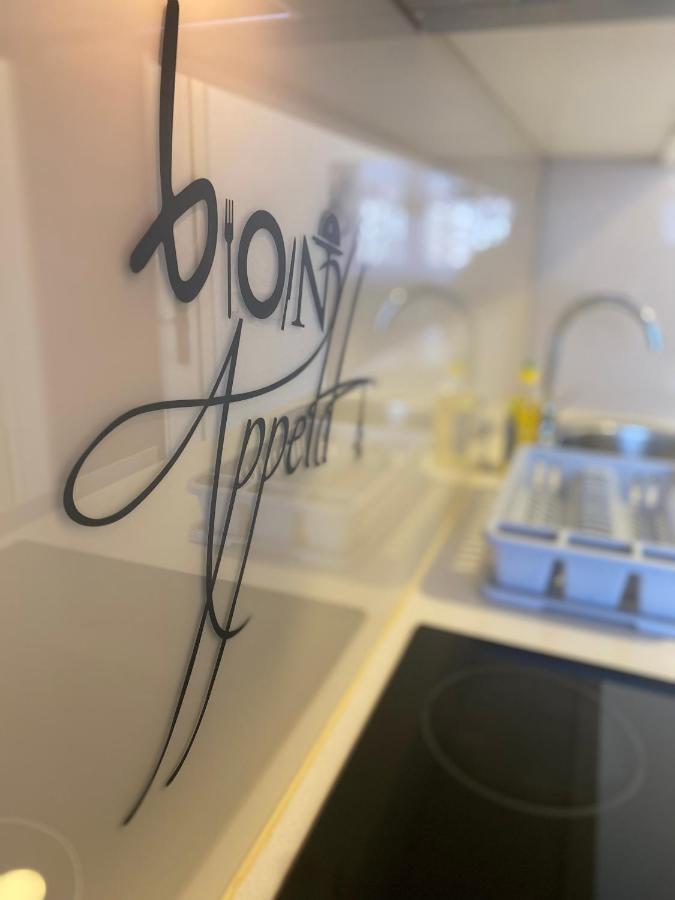 Apartment Etna! Near To Airport Sarajevo Ngoại thất bức ảnh