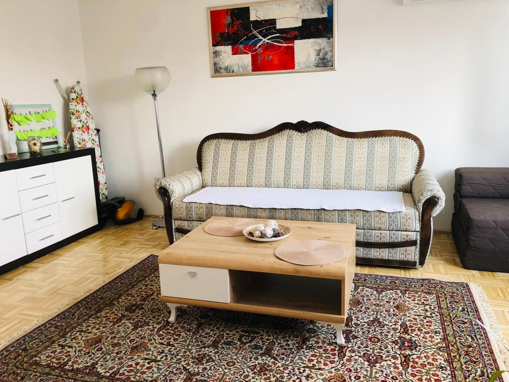 Apartment Etna! Near To Airport Sarajevo Ngoại thất bức ảnh