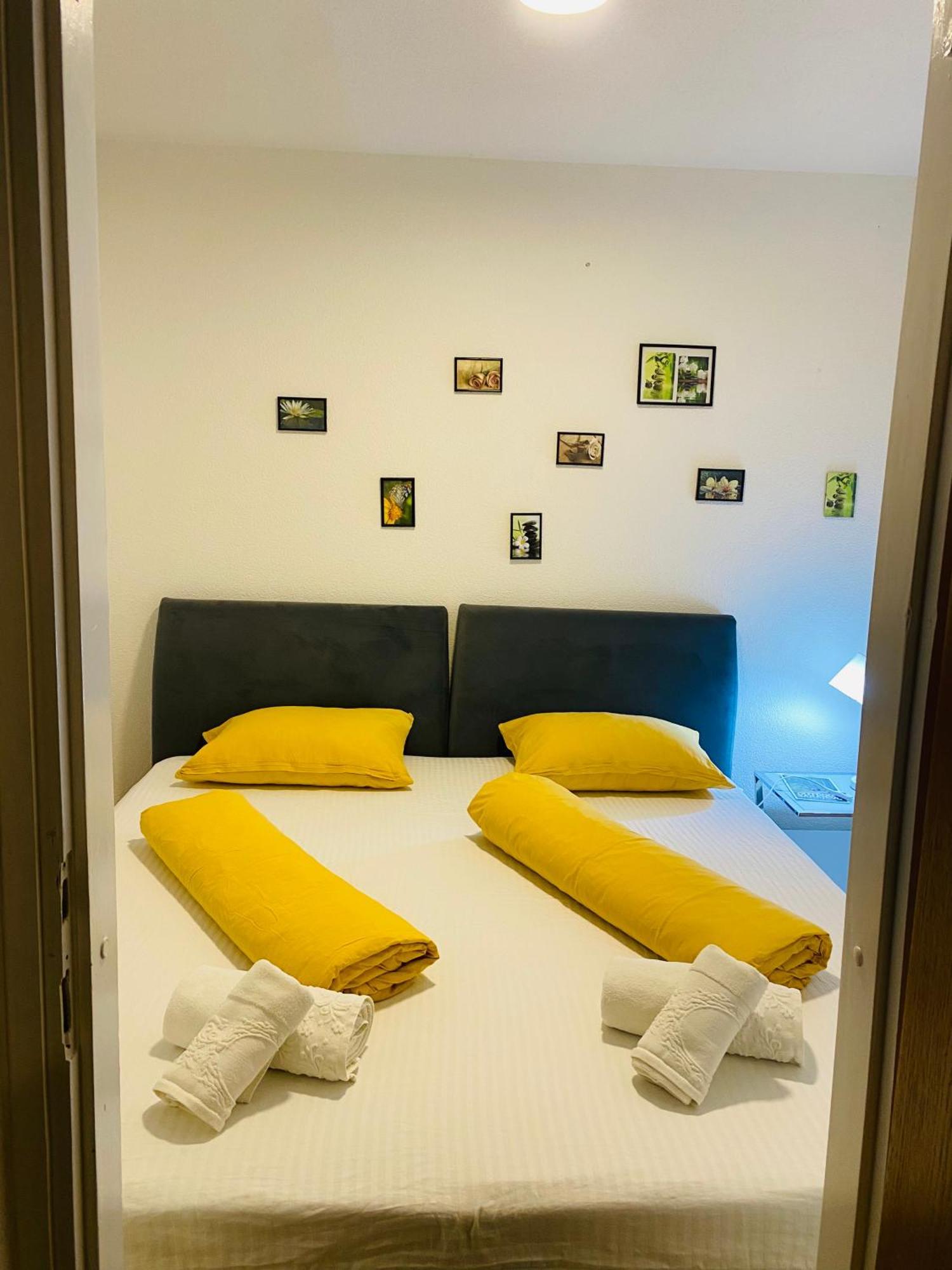 Apartment Etna! Near To Airport Sarajevo Ngoại thất bức ảnh